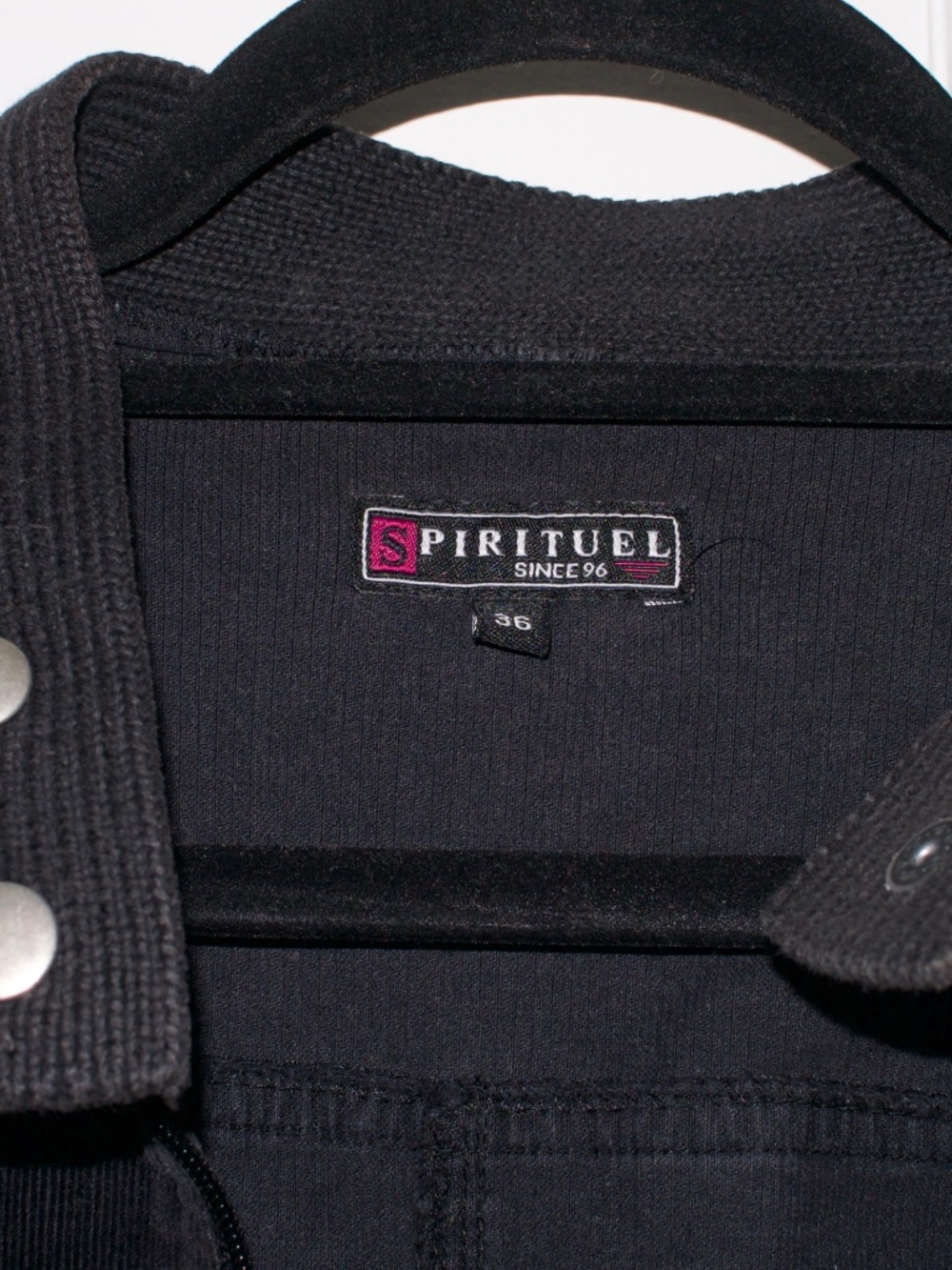 Button neck jacket - Picture 2 of 9
